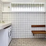 5 Person On A Nyaraló Karrebæksminde