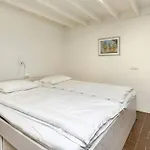 5 Person On A Σπίτι διακοπών