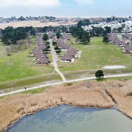 Nyaraló 5 Person On A *