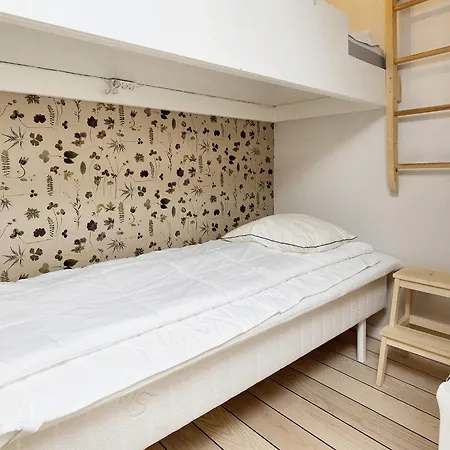 Semesterbostad 5 Person On A