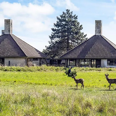 5 Person On A Karrebæksminde