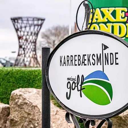 5 Person On A * Karrebæksminde