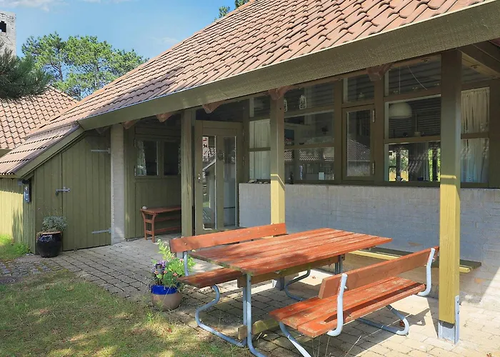 Casa vacanze 5 Person On A *